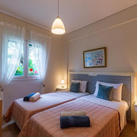 Barbati Seafront Luxury Suites Bagian luar foto