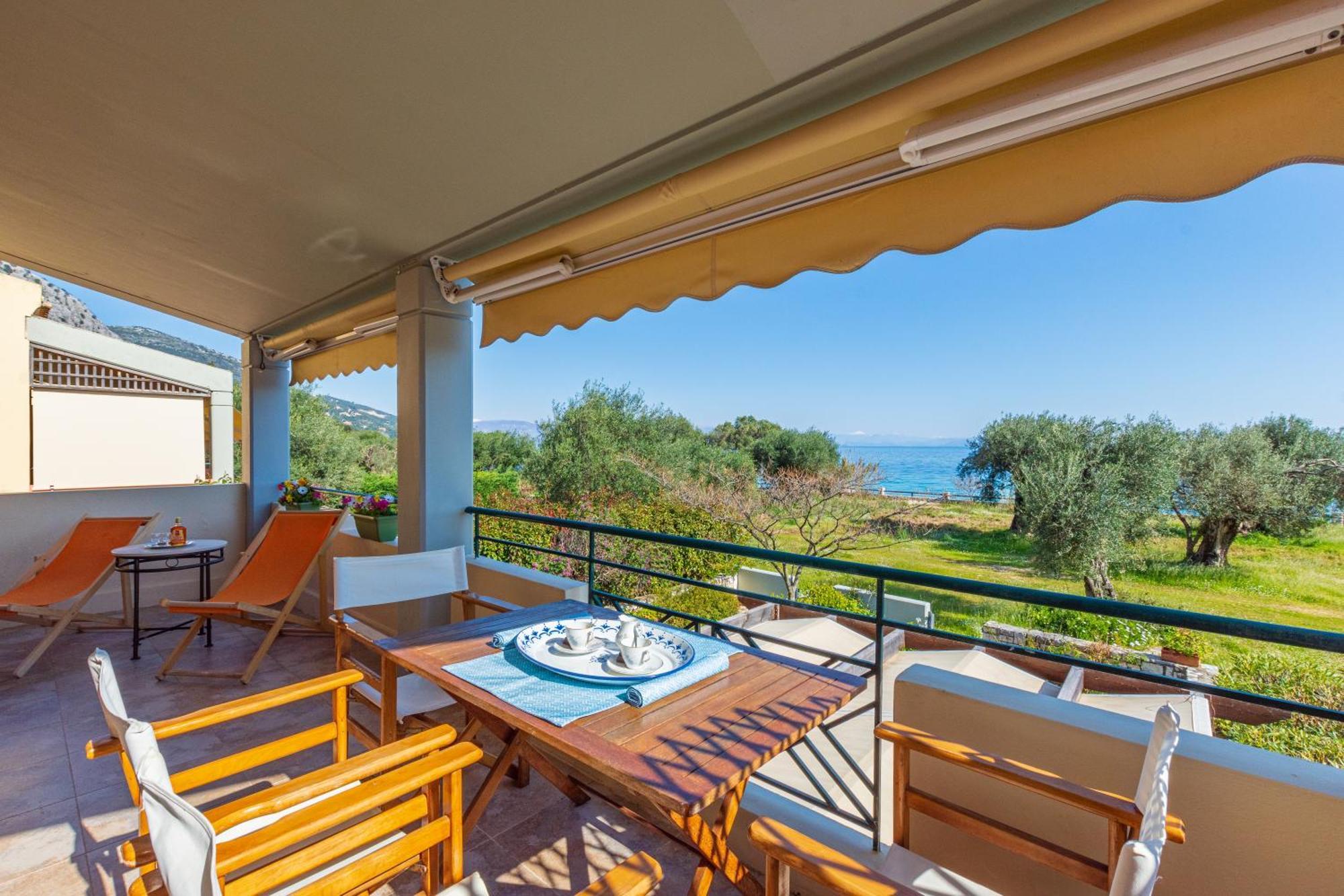 Barbati Seafront Luxury Suites Bagian luar foto