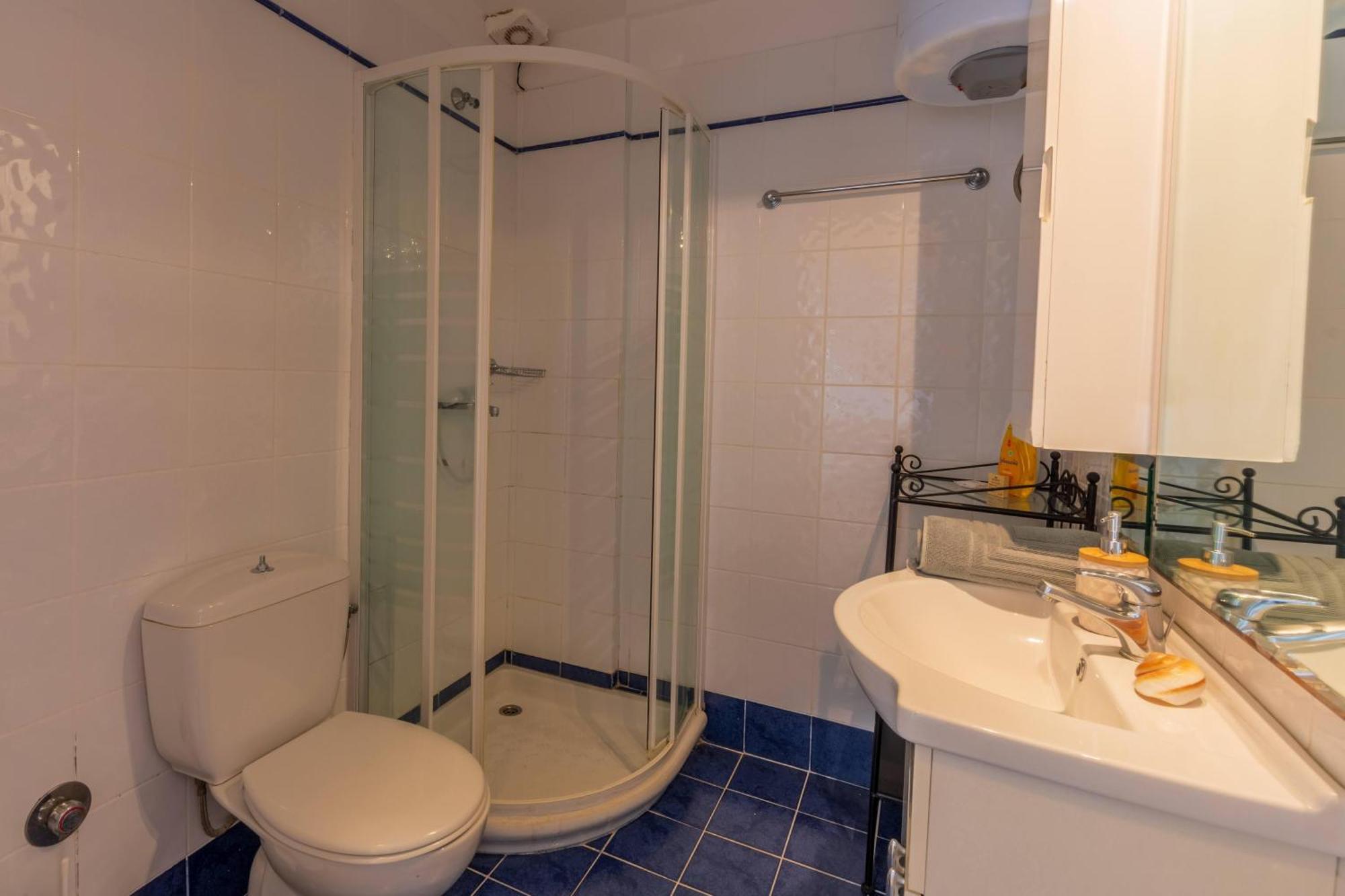 Barbati Seafront Luxury Suites Bagian luar foto