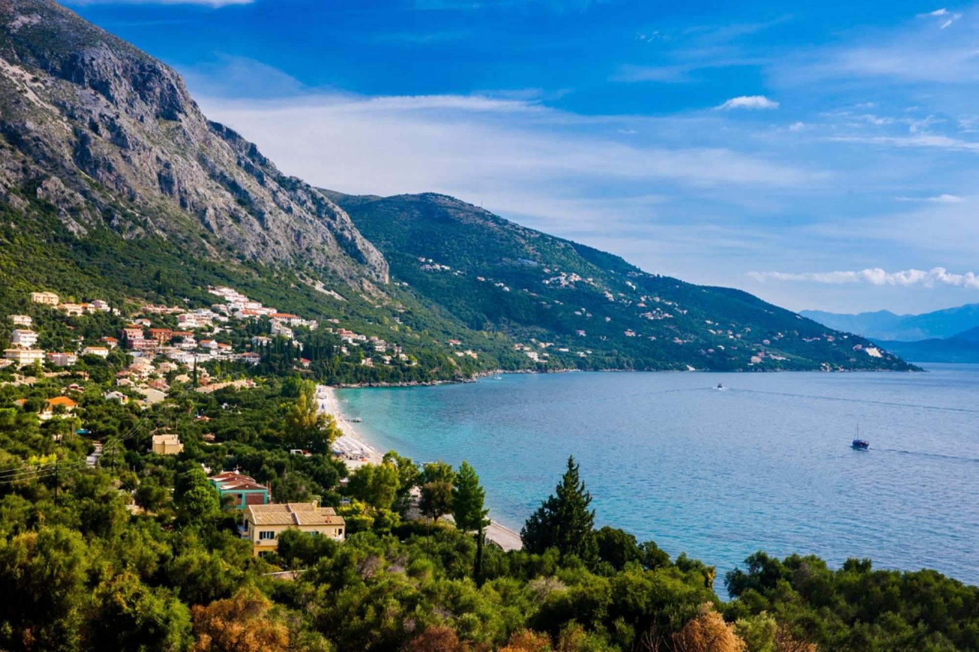 Barbati Seafront Luxury Suites Bagian luar foto